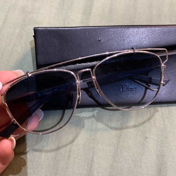 SOLD 100% Authentic DIOR sunglasses - Picture 2 of 5
